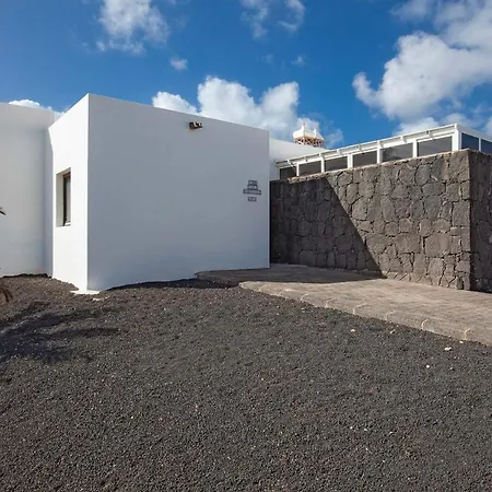 Lucia Villa Playa Blanca