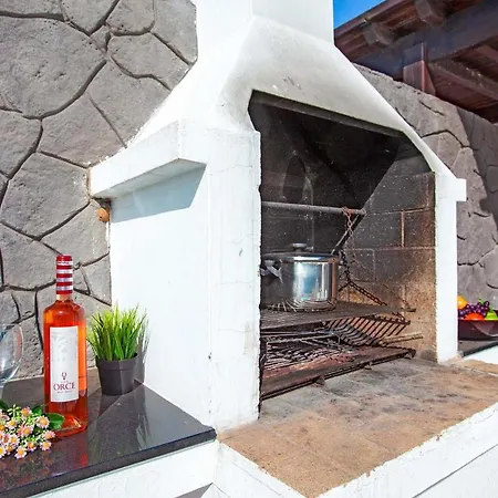 Lucia Villa Playa Blanca
